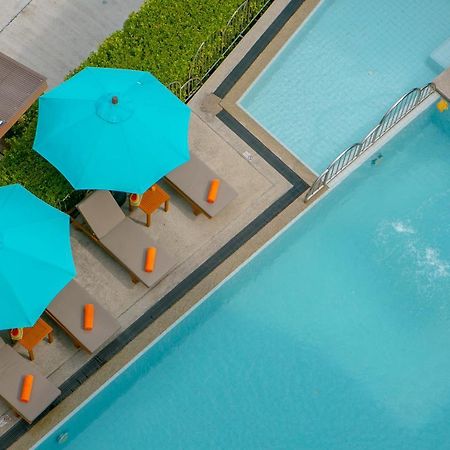 Recenta Suite Phuket Suanluang Eksteriør bilde