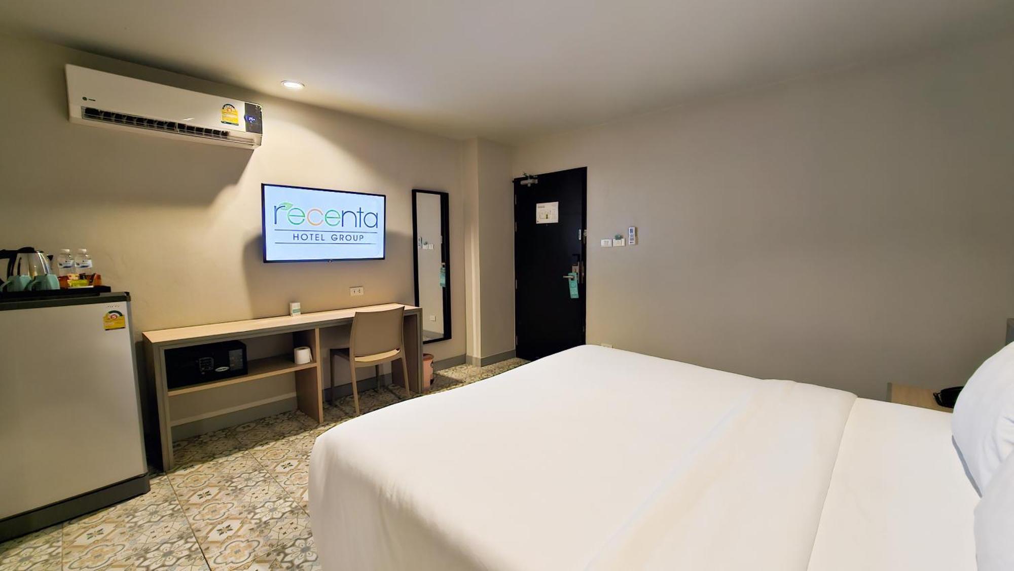 Recenta Suite Phuket Suanluang Eksteriør bilde