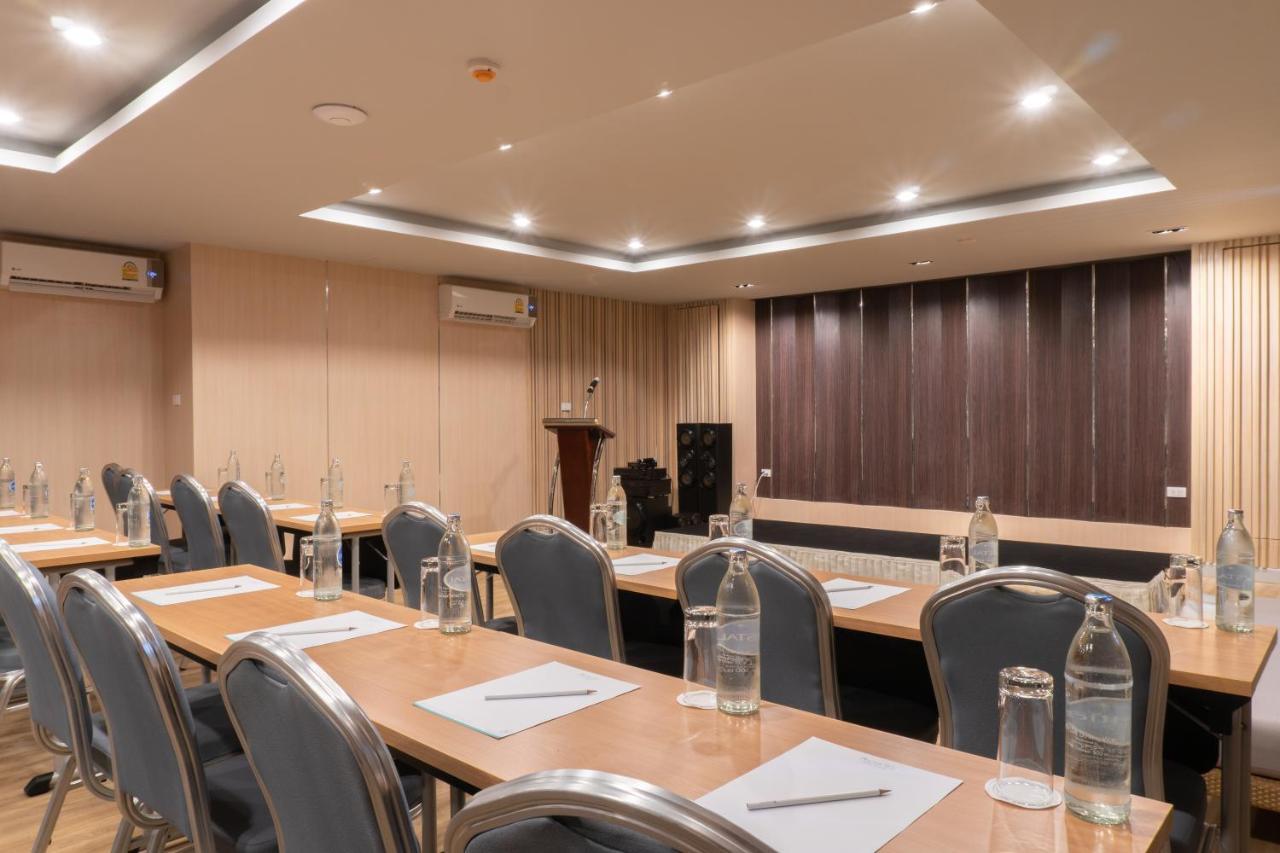 Recenta Suite Phuket Suanluang Eksteriør bilde